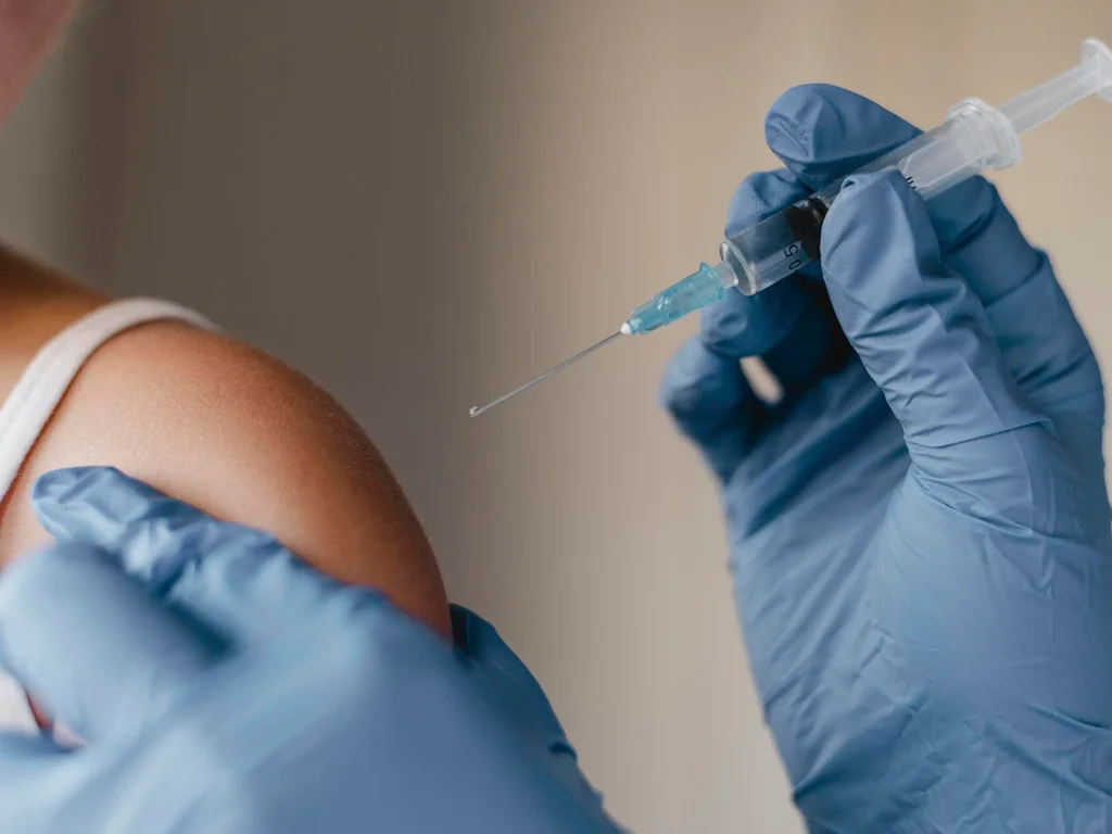 Governo confirma produção da primeira vacina contra a dengue 100% nacional