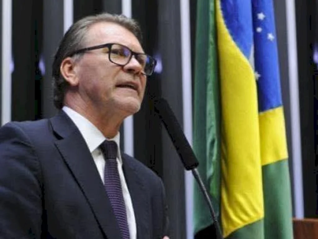 O voto de Hamm na aprovação do valor fixo do ICMS