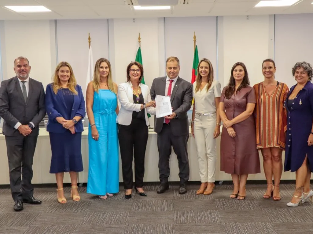 Defensoria e Estado firmam acordo para proteger órfãos do feminicídio