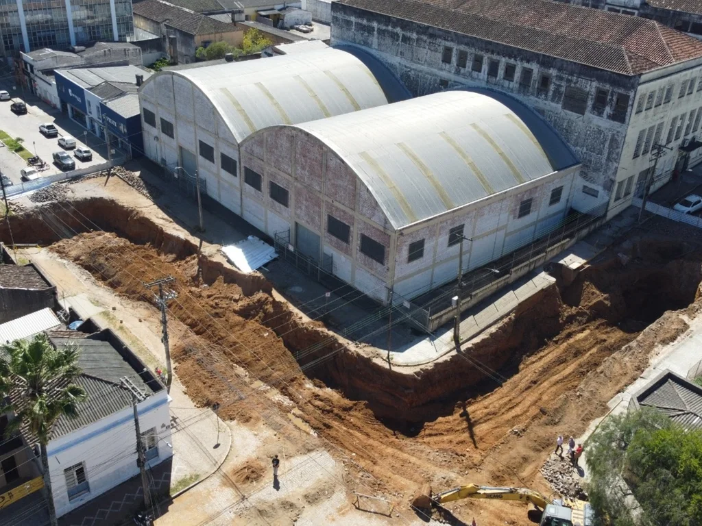 Avança obra na Flores da Cunha e João Teles