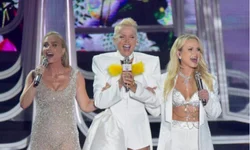 Angélica, Xuxa e Eliana emocionam público em encontro