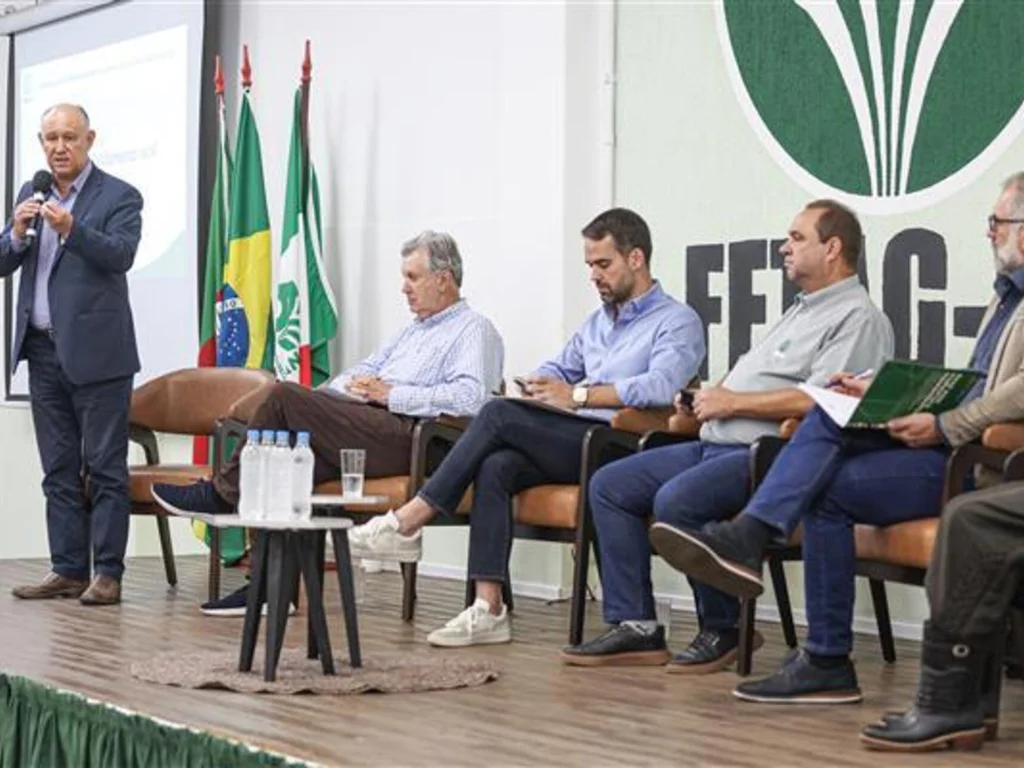 Assembleia e Fetag-RS discutem medidas para enfrentar impactos da estiagem