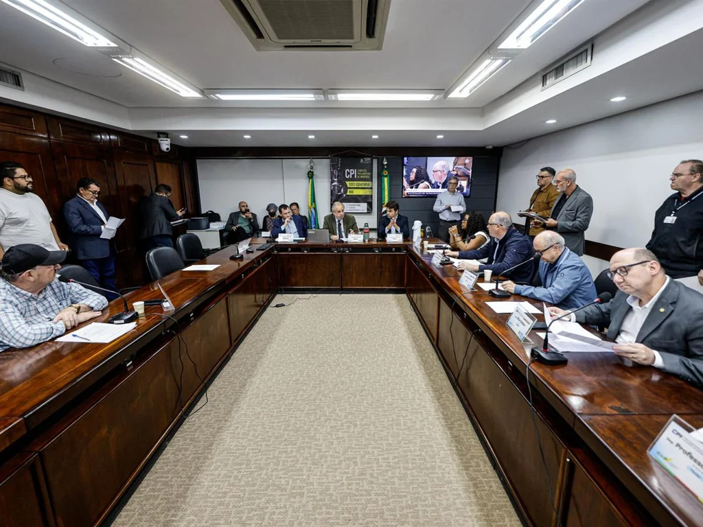 CPI da CEEE Equatorial e RGE realiza oitiva com dirigentes de entidades empresariais