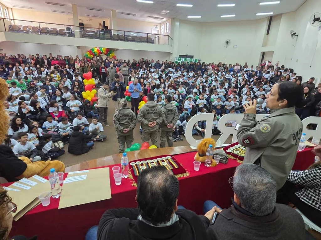 Formatura do PROERD reúne quase 600 alunos em Bagé