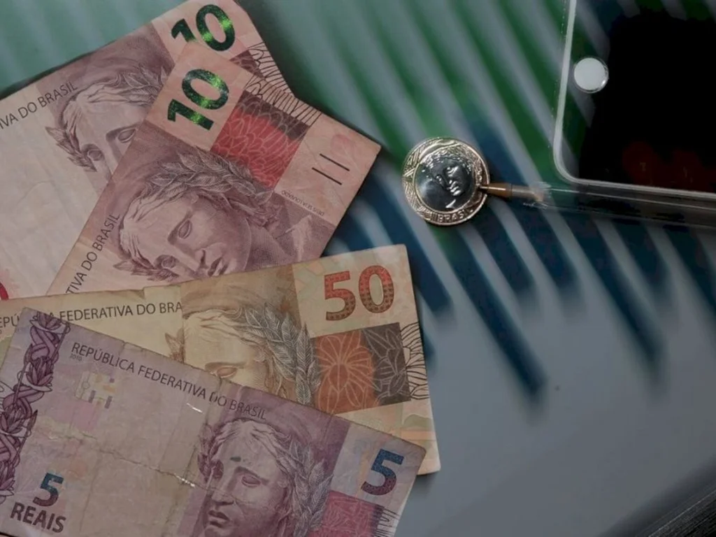 Começam a valer  novas alíquotas do IOF