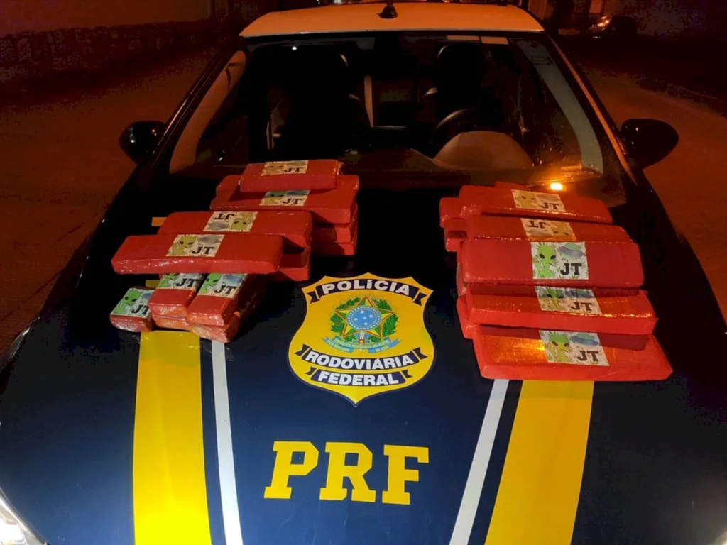 PRF prende homem transportando maconha em Bagé