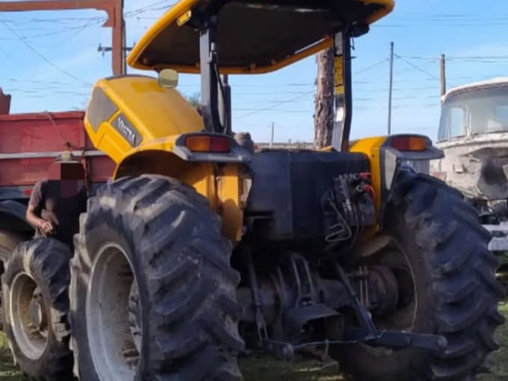 Polícia Civil recupera trator furtado em Butiá e investiga receptação