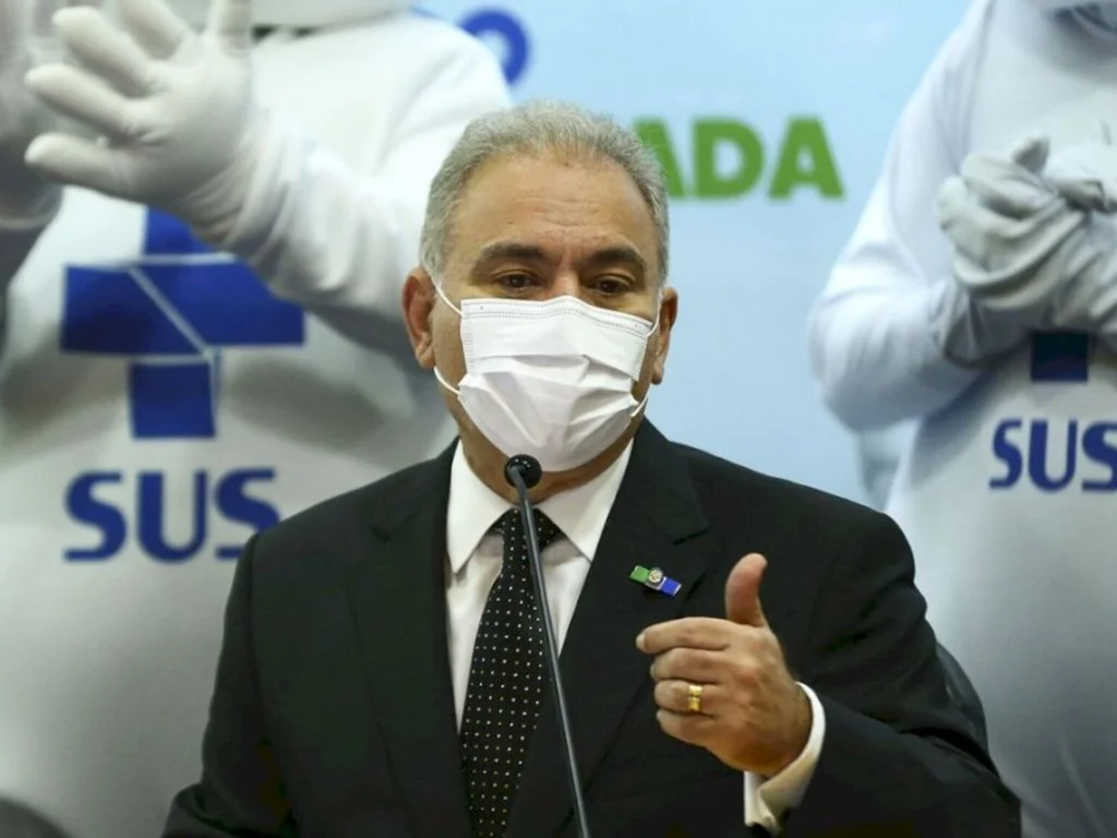 Ministério da Saúde reduz intervalo de reforço e amplia público