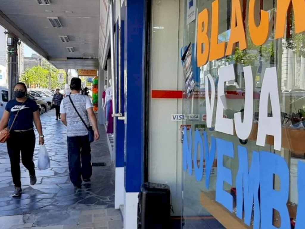 Lojas chegam a oferecer 80% de desconto na Black Friday