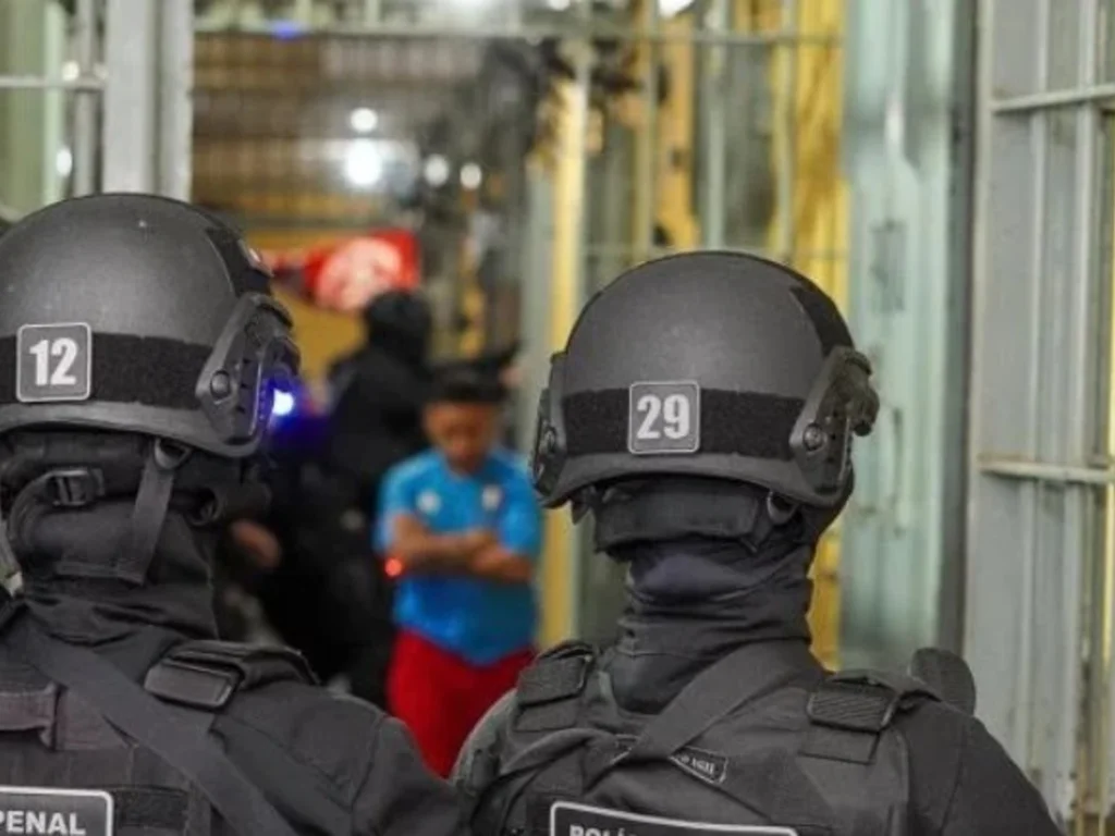 Secretaria de Políticas Penais combate uso de celulares em presídios