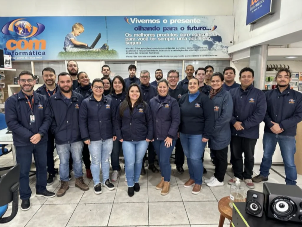 Empresa .Com Informática comemora 17 anos no mercado