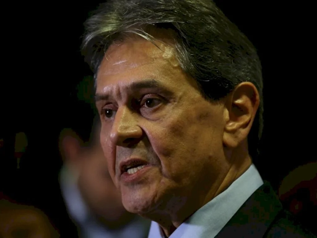 TSE derruba candidatura de Roberto Jefferson