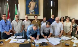 STF confirma penas e mantém Bolsonaro preso na PF