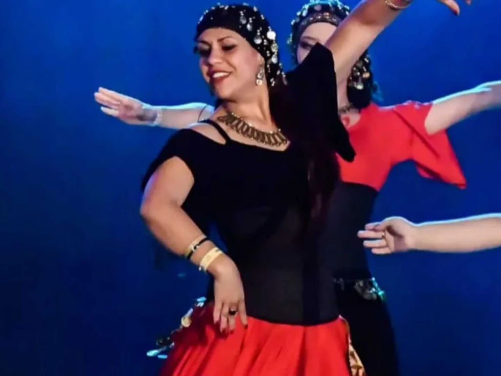 Talento das Danças Ciganas busca ajuda para receber premiação