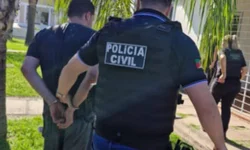 Homem é preso com pistolas, carregadores e quase 300 munições