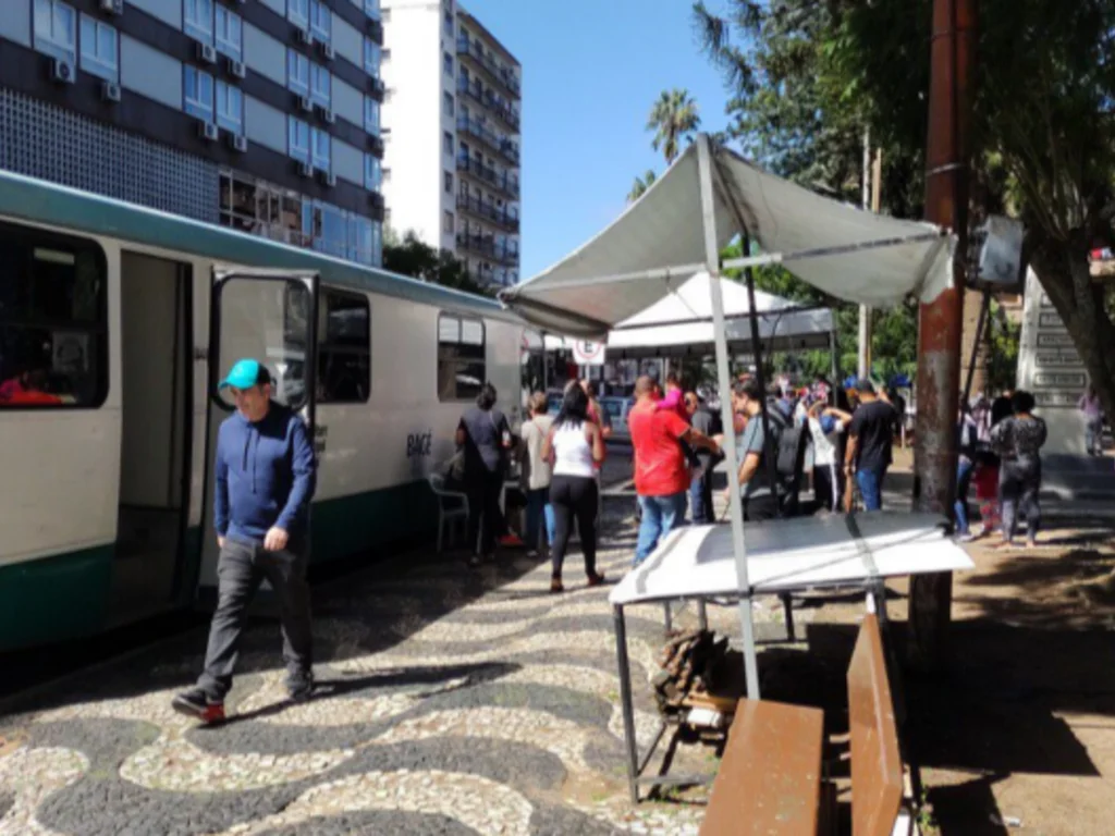 Bageense pode se vacinar na praça neste sábado
