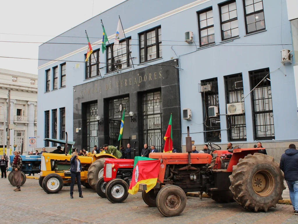 Tratoraço e audiência pública pedem pela aprovação da Securitização