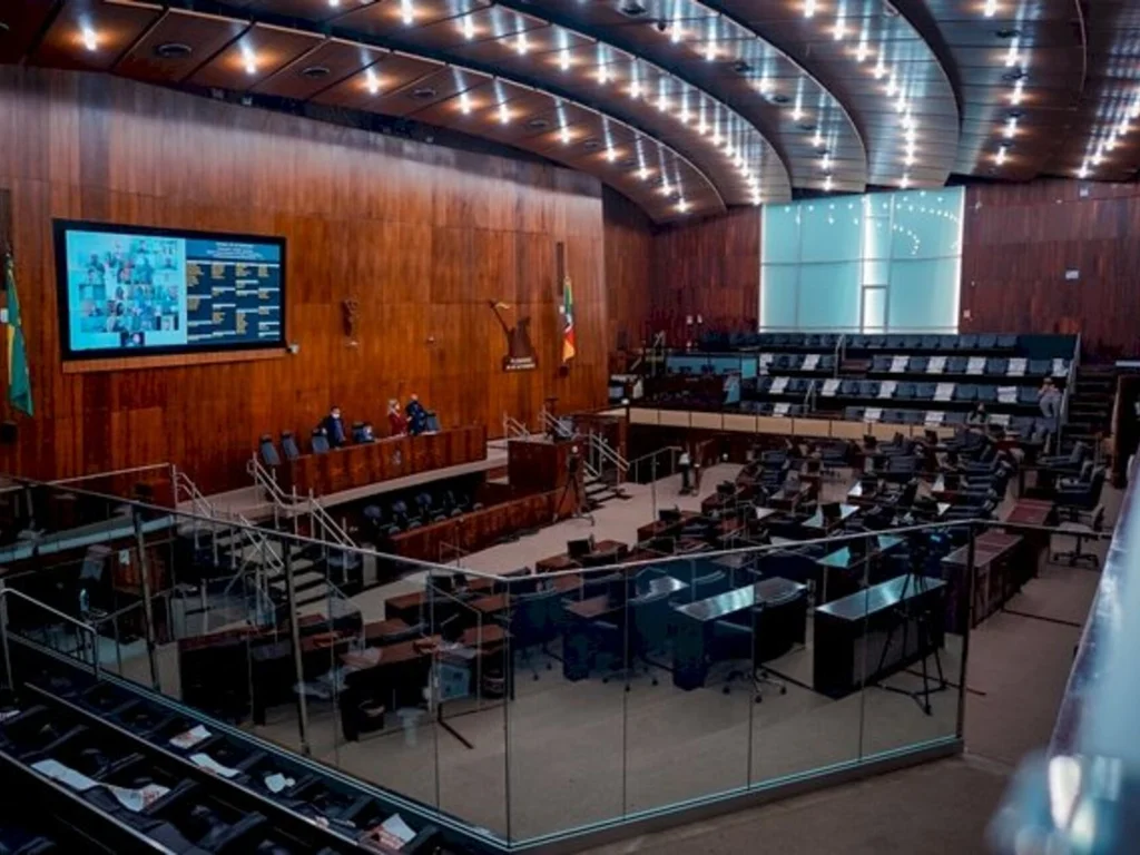 Assembleia realiza primeira sessão híbrida do ano