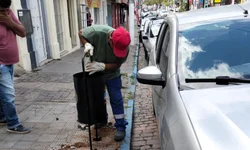 Bagé inicia campanha com novas lixeiras no Centro