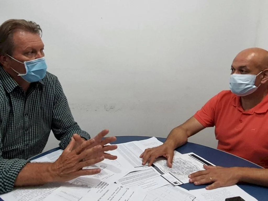 Hamm pretende concorrer à reeleição