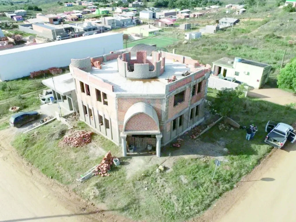 Falta de mão de obra adia conclusão de Centro Islâmico