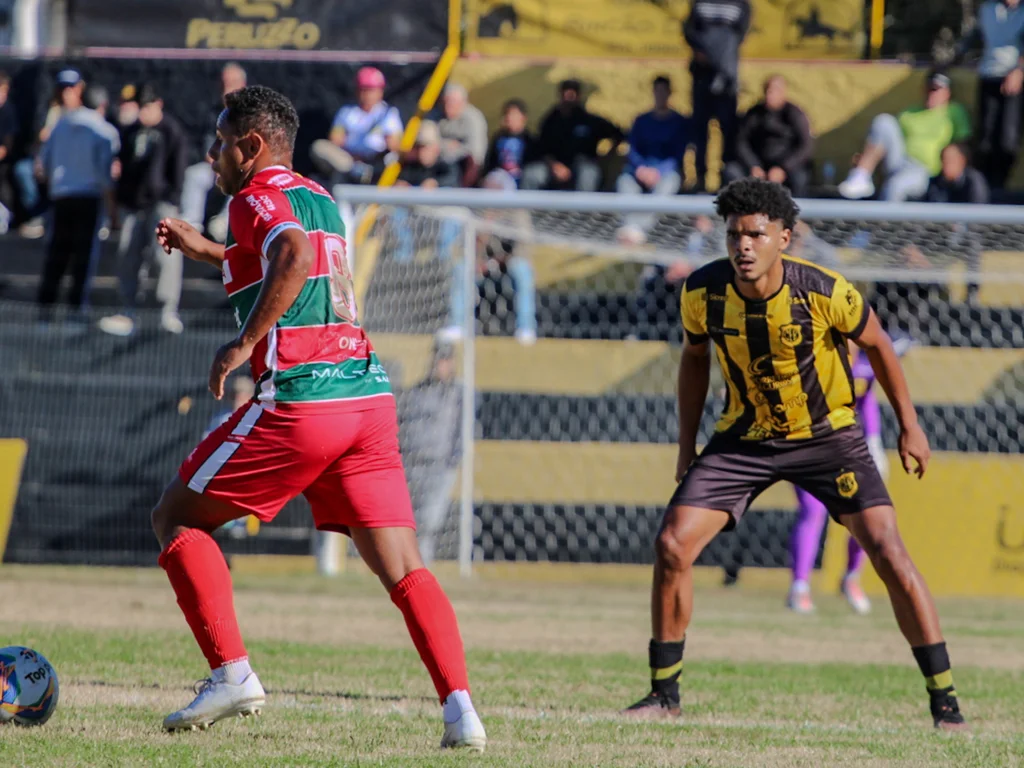 Bagé joga pela classificação