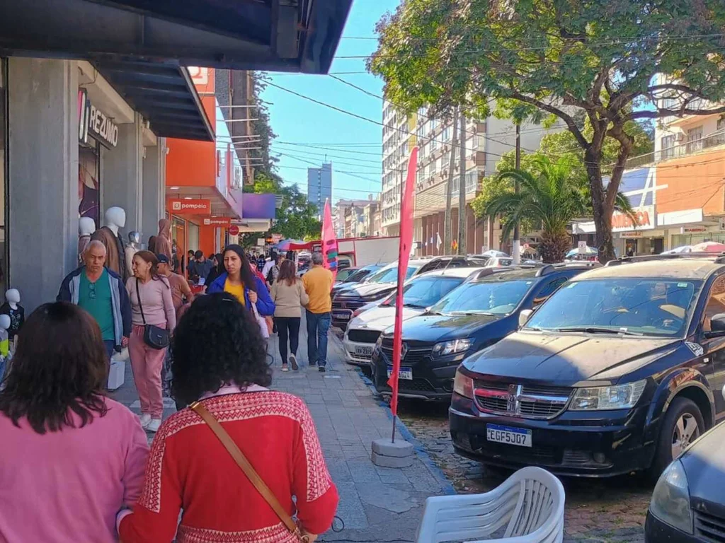 Mínima despenca com avanço de nova massa de ar frio