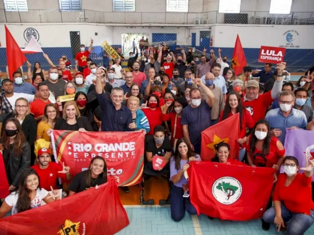 Pretto se apresenta como a renovação política