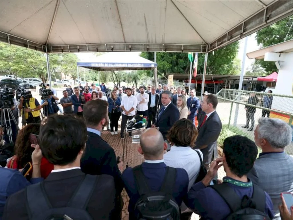 Parlamentares serão responsabilizados