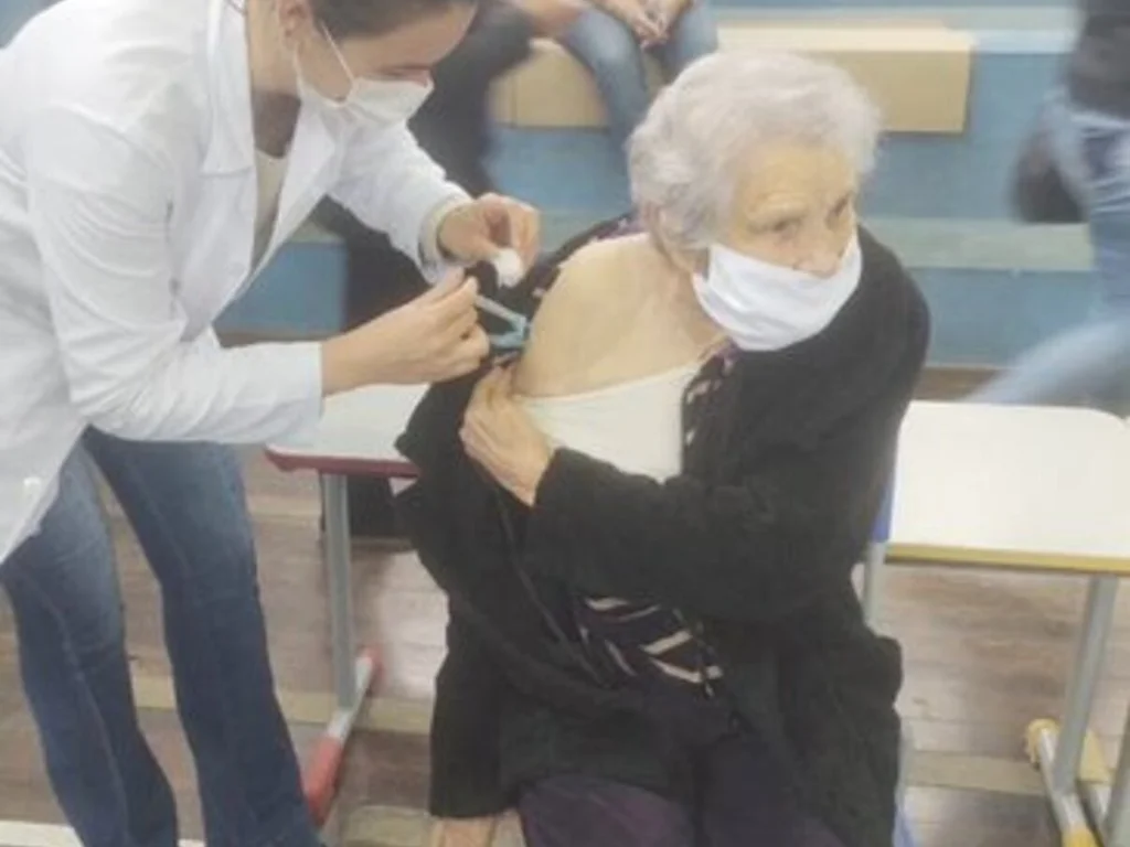 Bagé mantém vacinação de adolescentes neste sábado