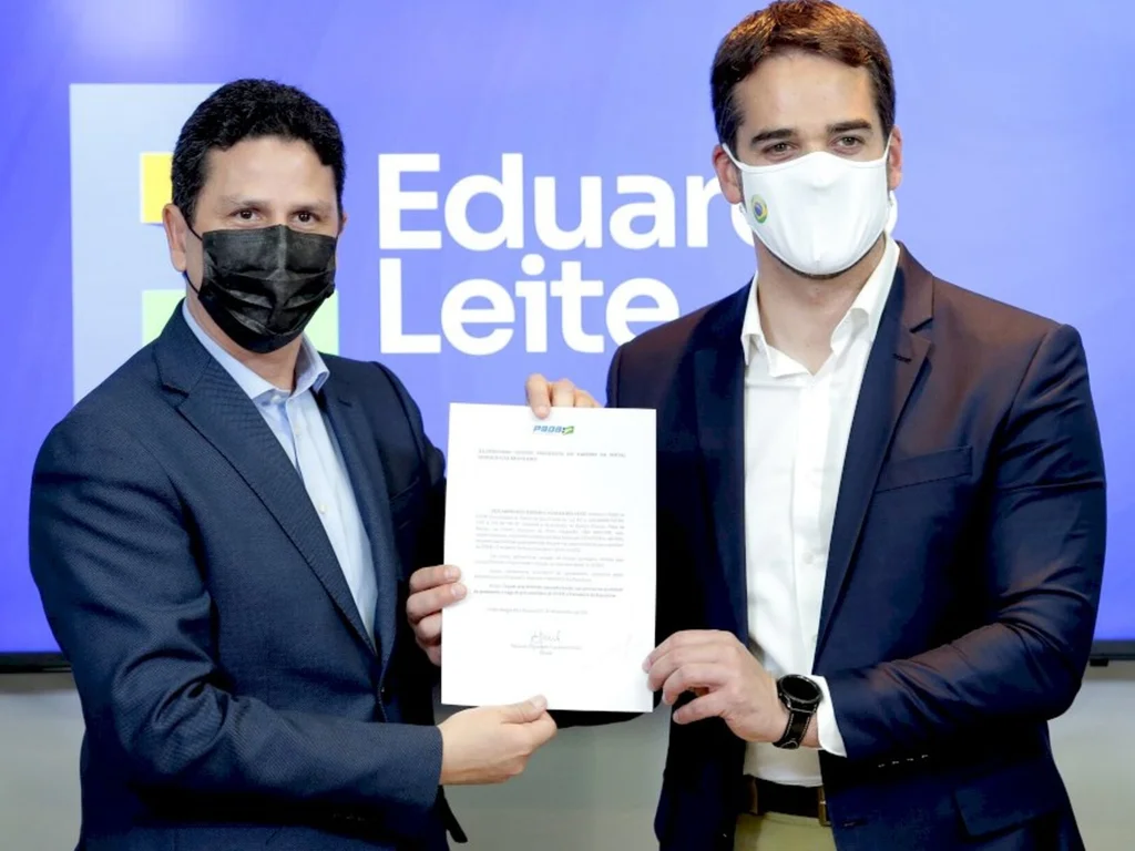 Eduardo Leite oficializa pré-candidatura a presidente