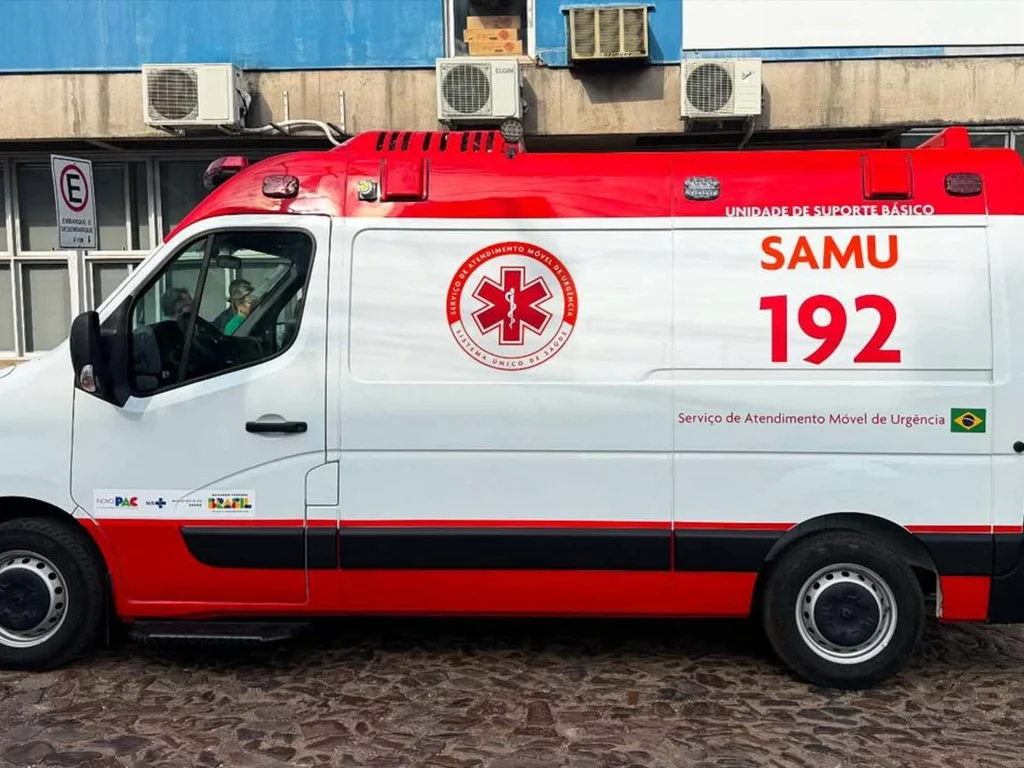 AMBULÂNCIA