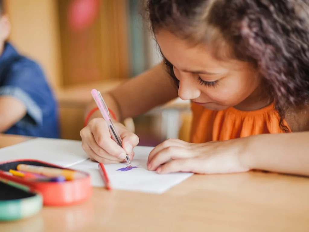 Governo relança Programa Aprende Mais com foco em reforço escolar