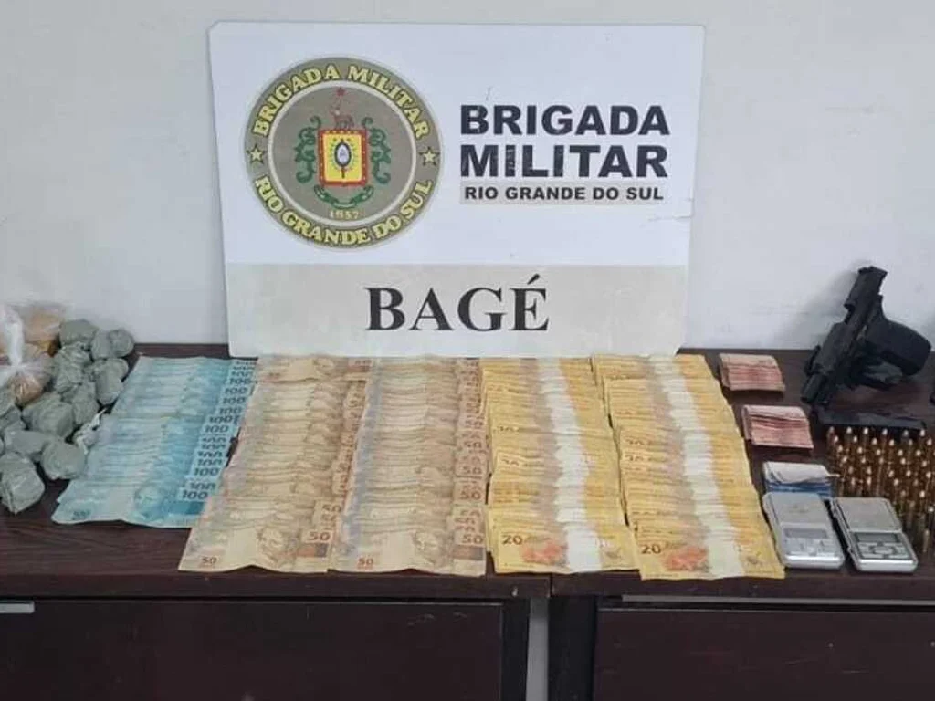 Ação da Brigada apreende mais de cinco quilos de drogas