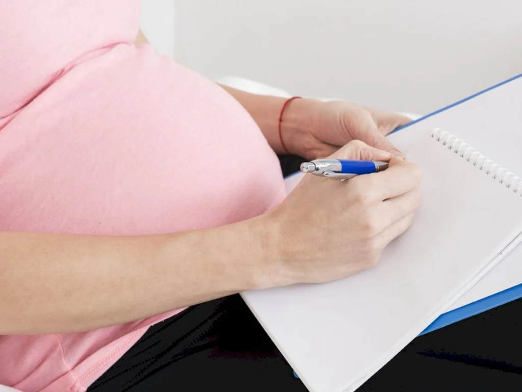 Lei define retorno de gestantes ao trabalho