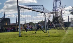 Pênalti garante vitória alvirrubra