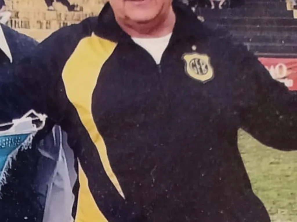 Eduardo Mendes relembra trajetória e não descarta novo mandato