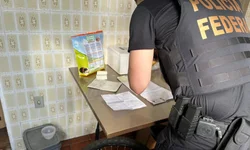 Equipes trabalham 24 horas por dia na recuperação do Km 132 da BR 290