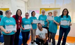 Show de Elvis cover é destaque no dia 8