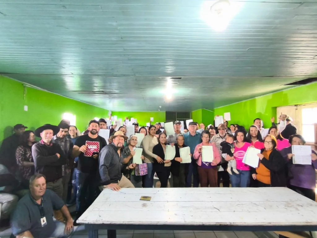 Assentamento Regina em Pedras Altas recebe titulação de primeiras famílias