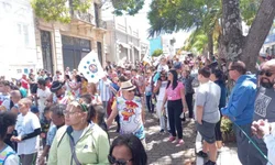 Alegria toma conta da avenida Sete de Setembro