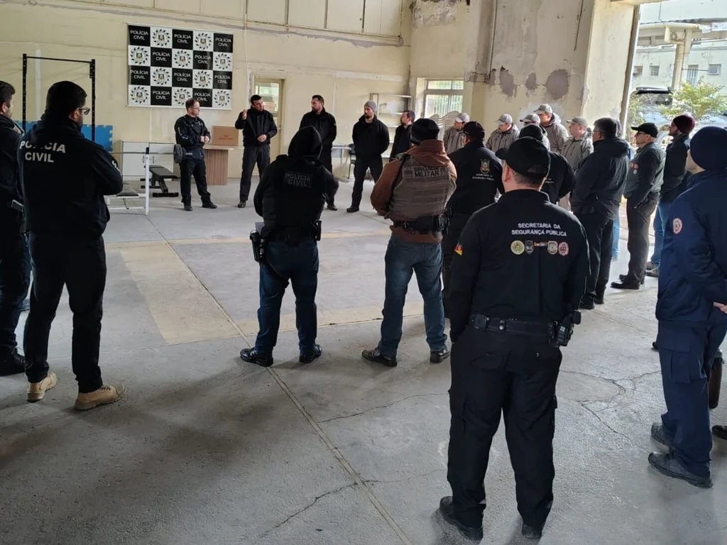 Polícia desarticula esquema de desmanche de veículos e tráfico