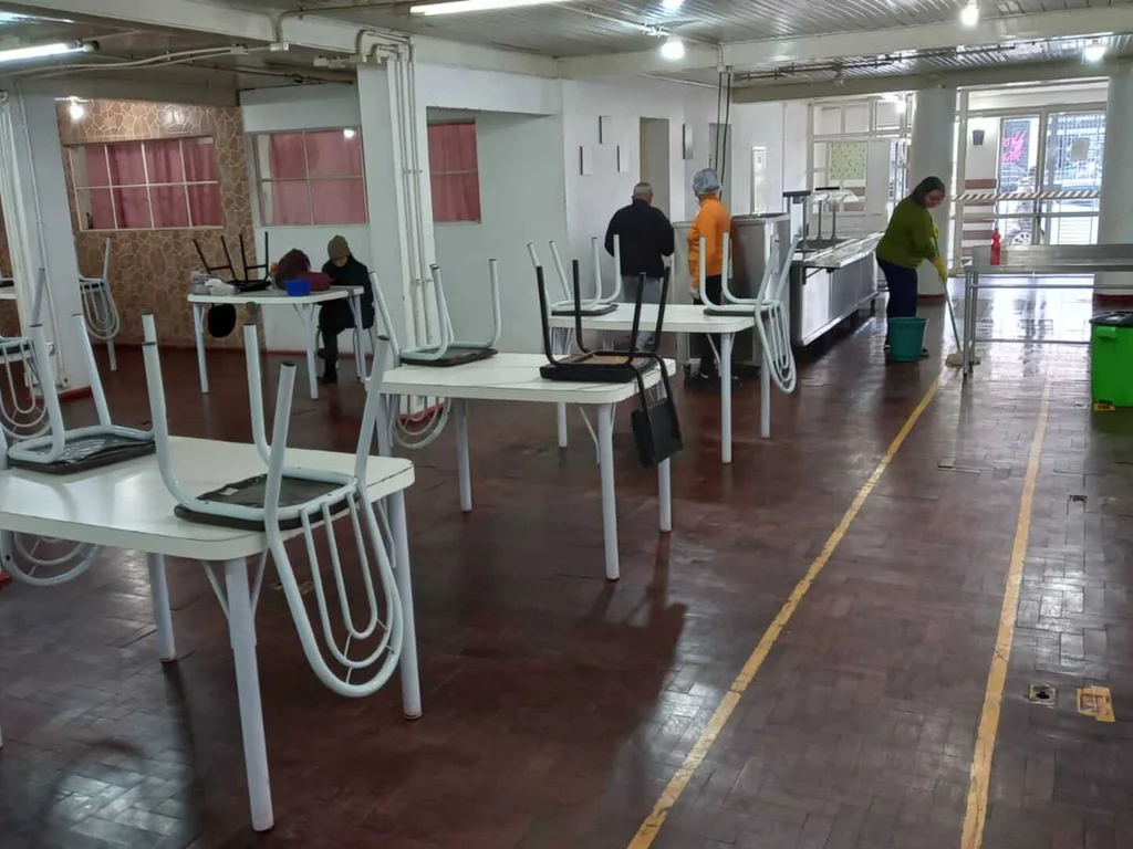 Restaurante Popular serve média de 250 refeições por dia