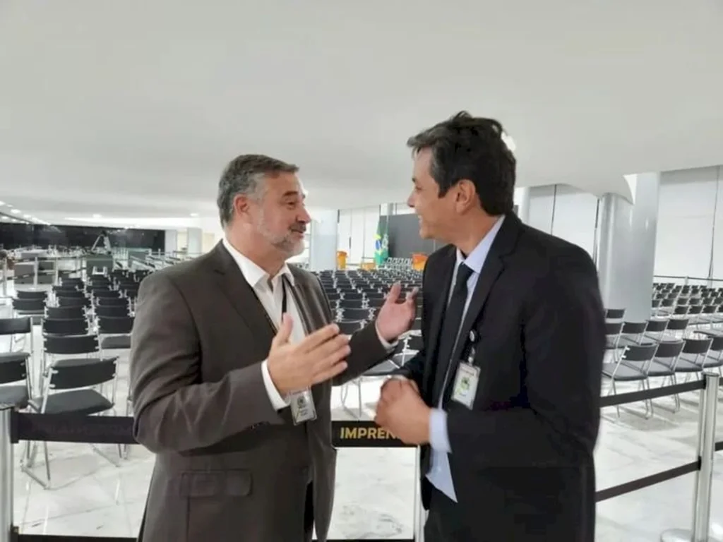 Alinhados na comunicação de Lula