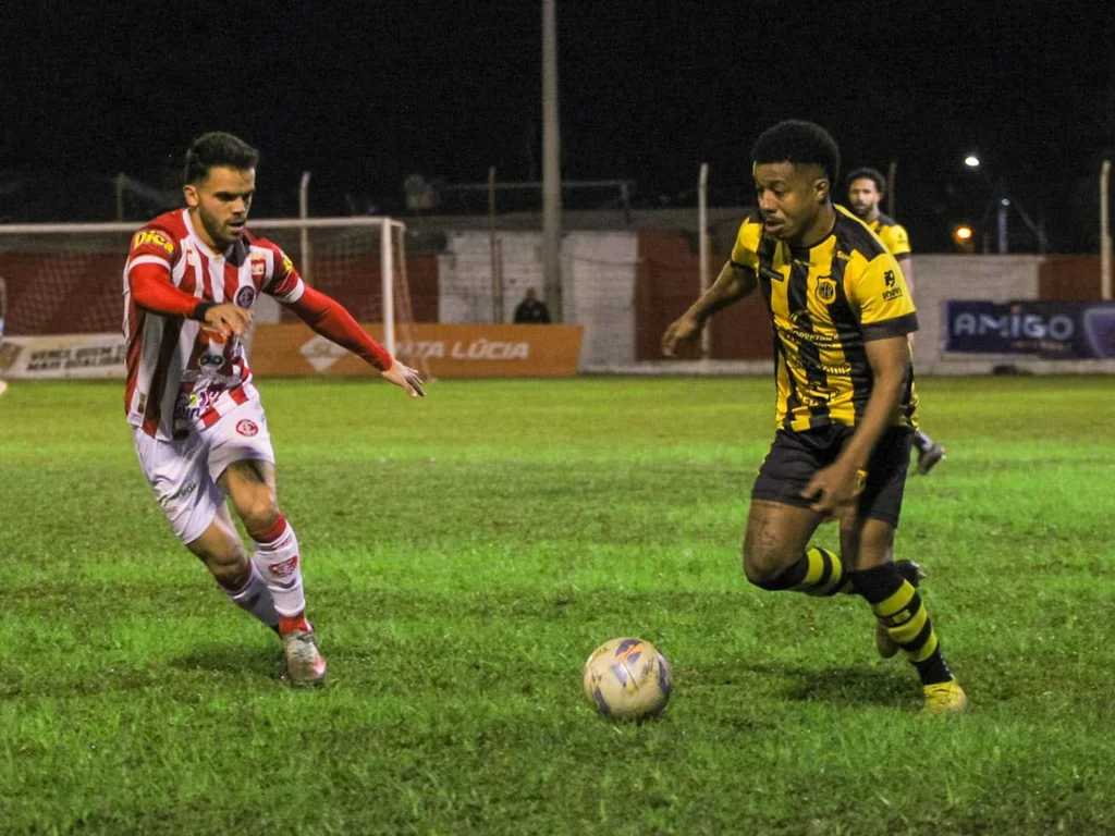 Sonho de voltar à Primeira Divisão é adiado após eliminação em Santa Maria