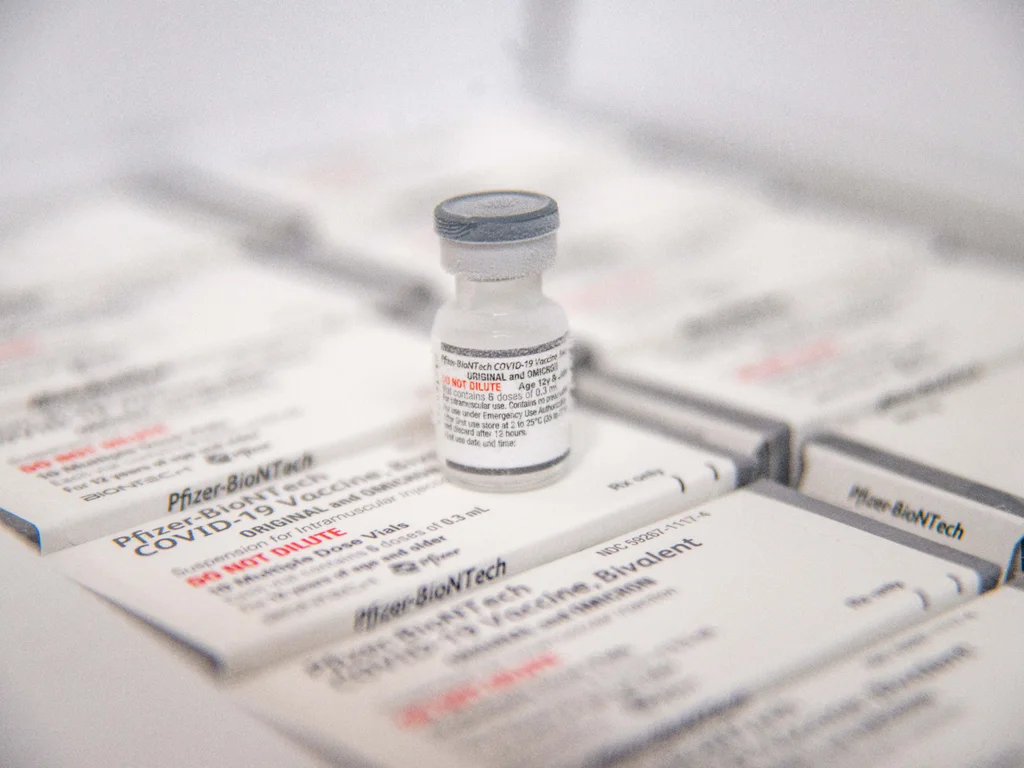 Bagé recebe três mil doses de vacina bivalente