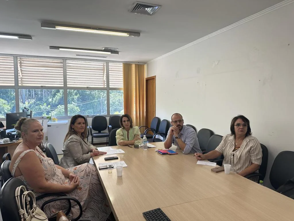 MP lança Mãos Dadas para prevenir violência contra crianças e adolescentes