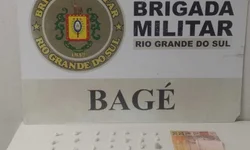 Três são detidos na Cohab com pedras de crack