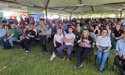 Começa o horário especial de dezembro no Comércio