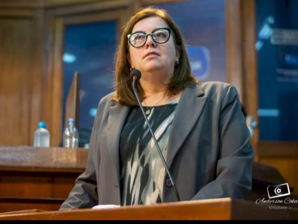 Vereadora Beatriz irá disputar uma vaga na Câmara Federal